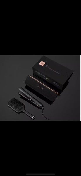Ghd v gold gift set ( + bag +brush) Carousel 1