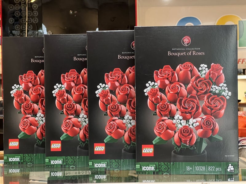 Lego Icons 10328 Bouquet of Roses + AfterPay Carousel 1