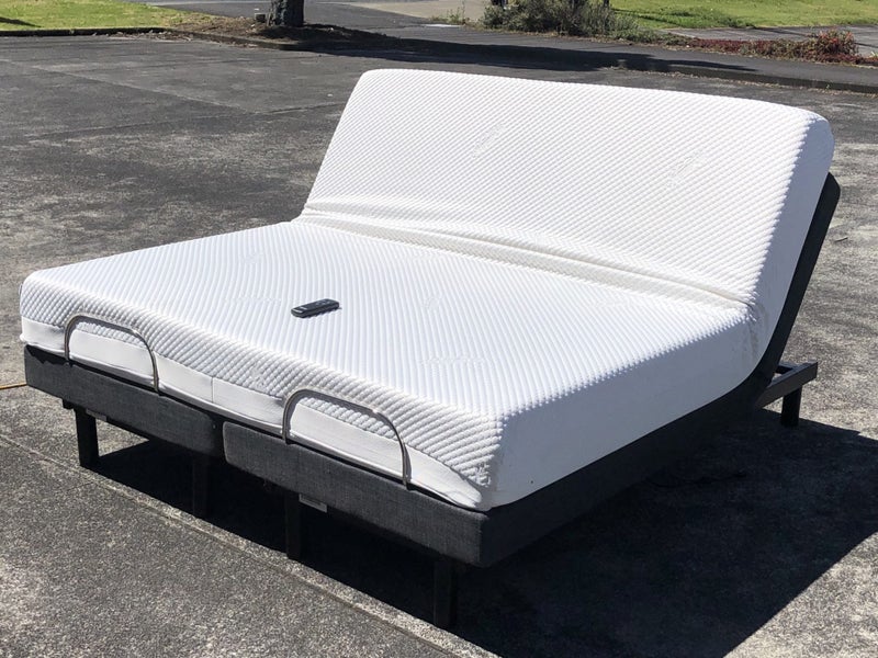 ELECTRIC ADJUSTABLE TEMPUR SUPERKING BED. Carousel 1