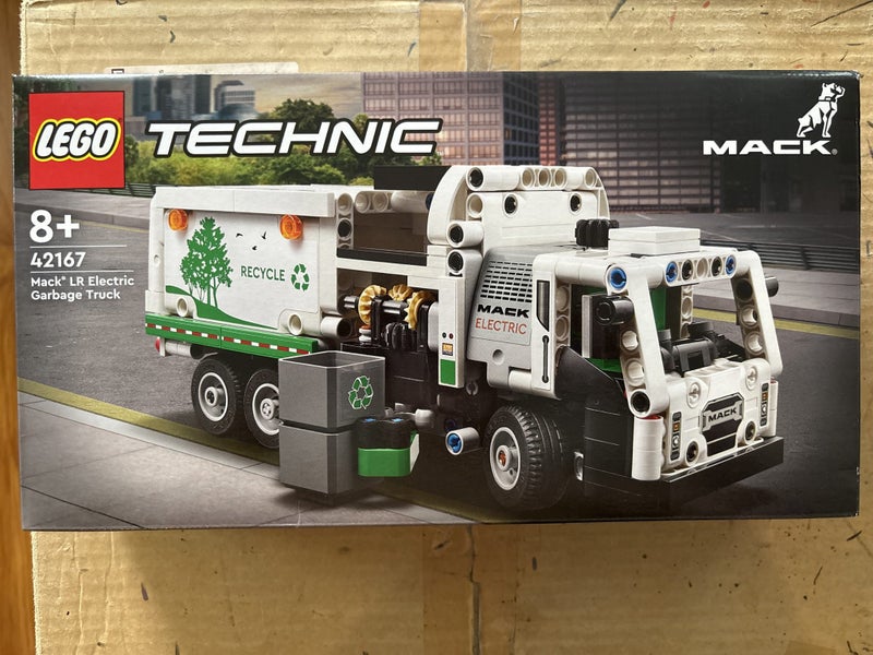 $1 Reserve LEGO Technic 42167 - Mack LR Electric Garbage Truck Carousel 1