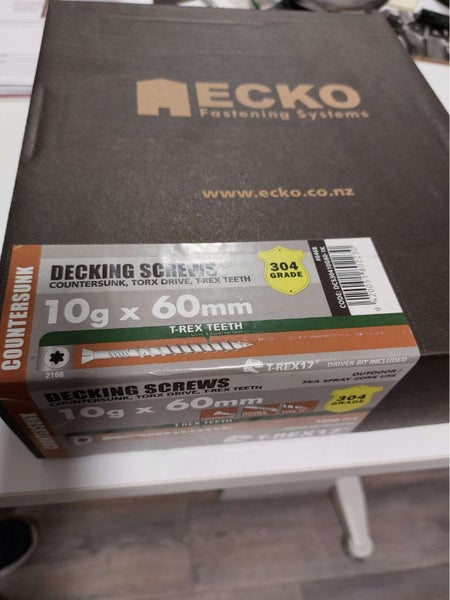 Stainless Steel 304G Decking Screws 60mm 1000 pack Carousel 1