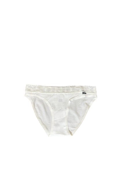 Bonds Girls Underwear Briefs Shorties White Everyday Kids Undies Carousel 1