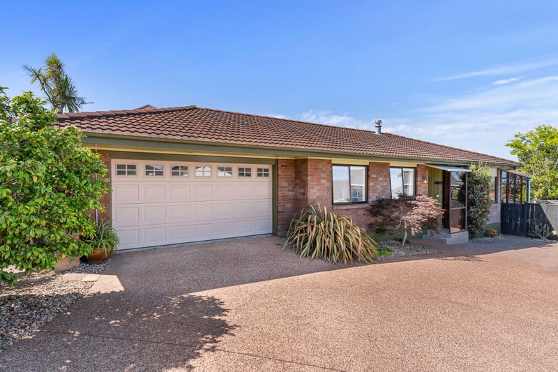 1/15 Essington Place, Half Moon Bay, Manukau City, Auckland