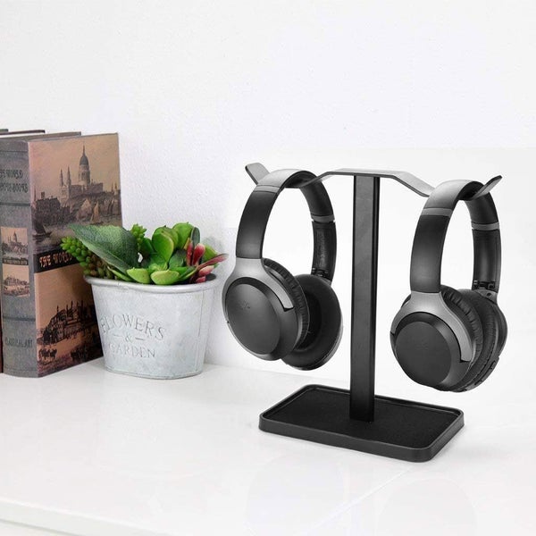 Two-person desktop headphone stand Carousel 2