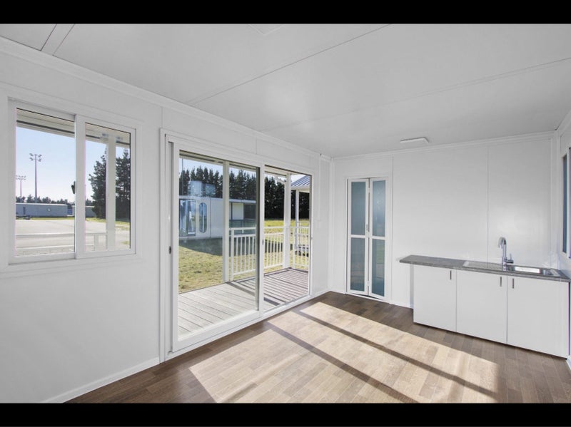 Standard Cabin 3m x 6m with kitchenette and bathroom!62967362443649114