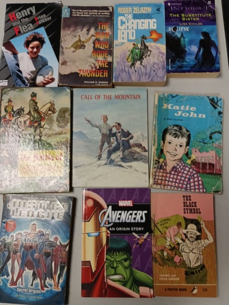 01 B Bulk Books Carousel 2