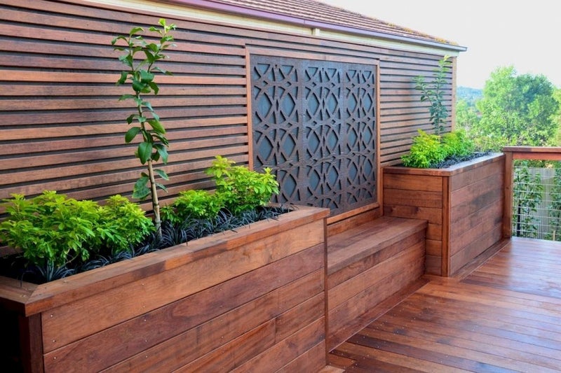 KWILA DECKING - PREMIUM SMOOTH - 90 x 32mm BUY NOW PER M !! Carousel 1