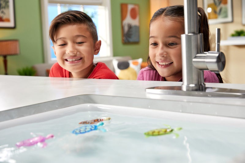 Zuru: Robo Alive - Swimming Turtle (Assorted Designs) Carousel 2