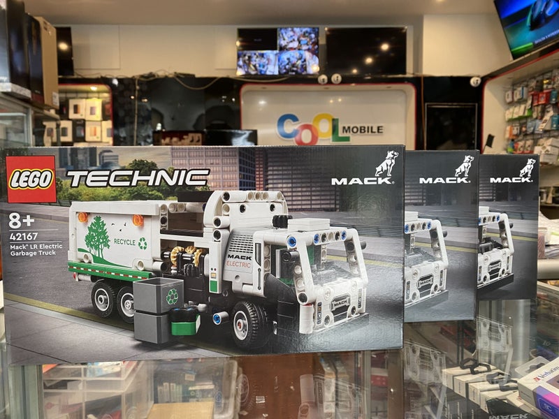 LEGO Technic 42167 Mack® LR Electric Garbage Truck Carousel 1