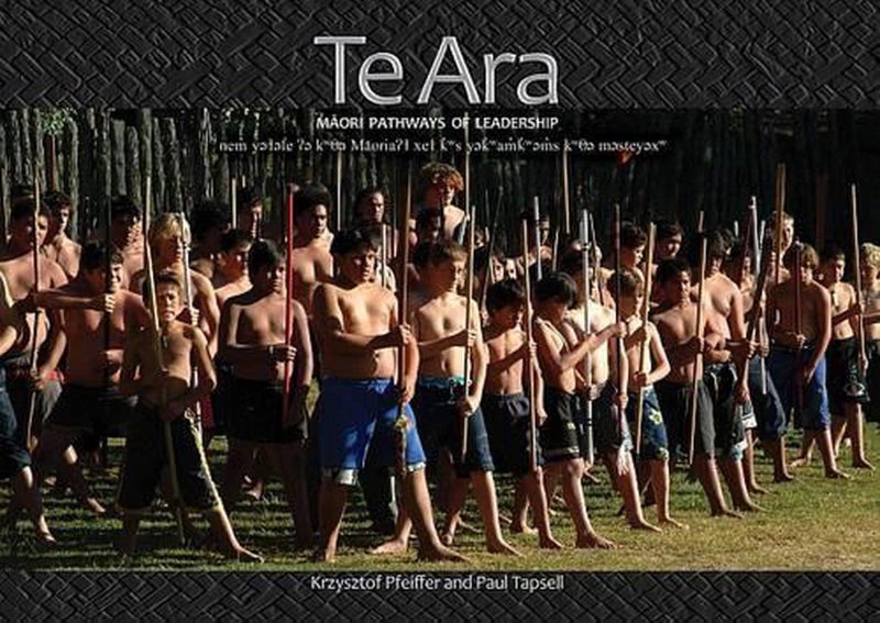 Te Ara by Krzysztof Pfeiffer - Paperback Carousel 1