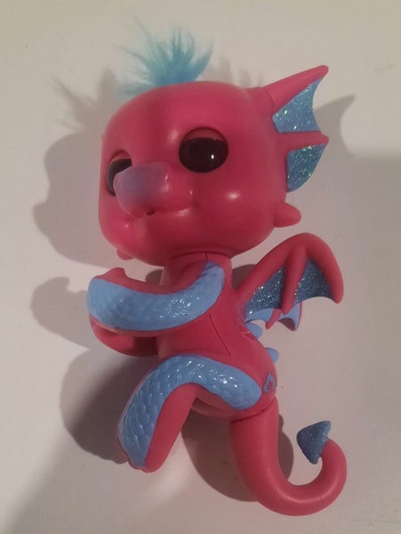 Fingerlings Baby Dragon ^ Carousel 1