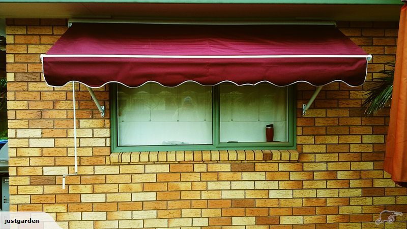 Window retractable awning 1.5 m x Projection: 120 Cm) >2nd item free if Buy now Carousel 1