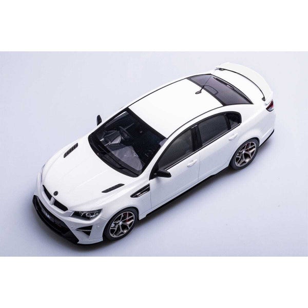 1/12 HSV GTSR Heron White Carousel 1