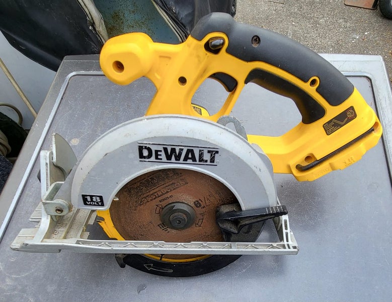 X2 Dewalt Circular Saw Carousel 1