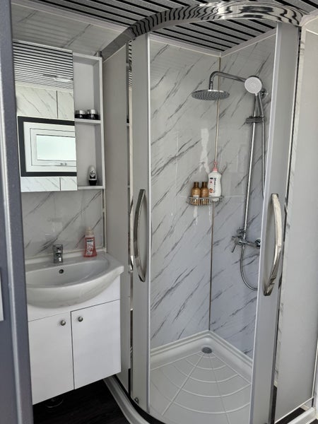 BATHROOM , TOILET,SHOWER,VANITY ABLUTION POD Carousel 2