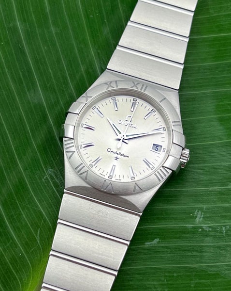 Omega Constellation Steel Quartz 35mm Mens Wristwatch Ref 123.10.35 Box & Papers Carousel 1