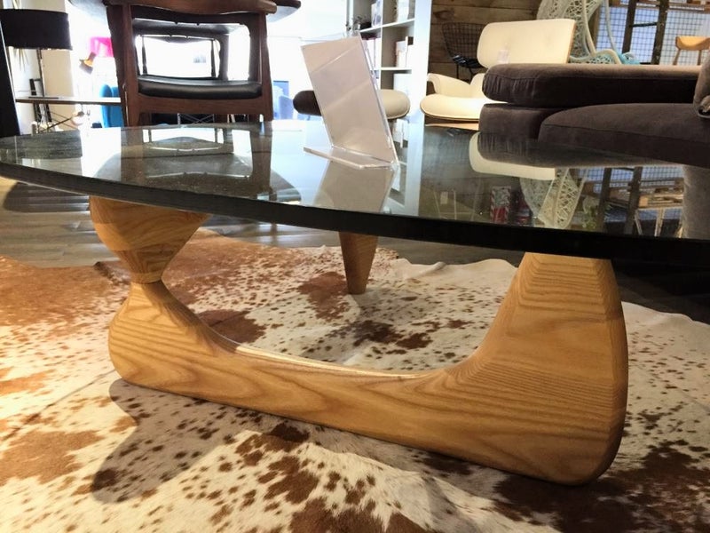 Noguchi coffee table in Ash Carousel 3