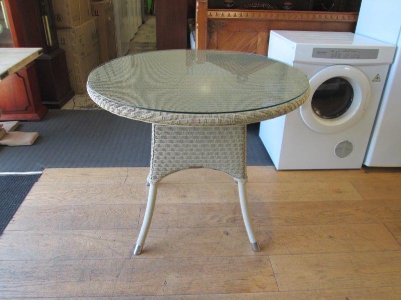 Vincent Sheppard Nimes Dining Table 900mm Diameter Carousel 2