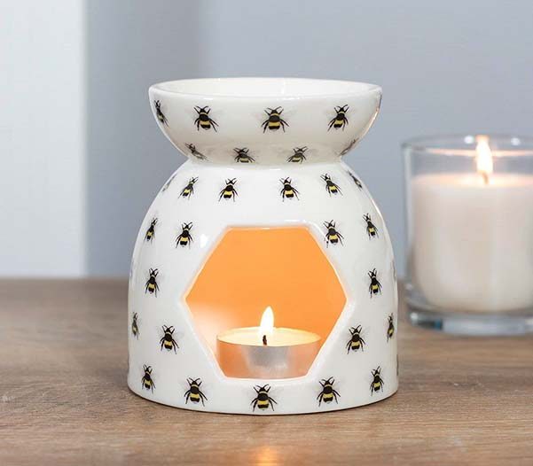Oil Burner: All Over Bees Carousel 1
