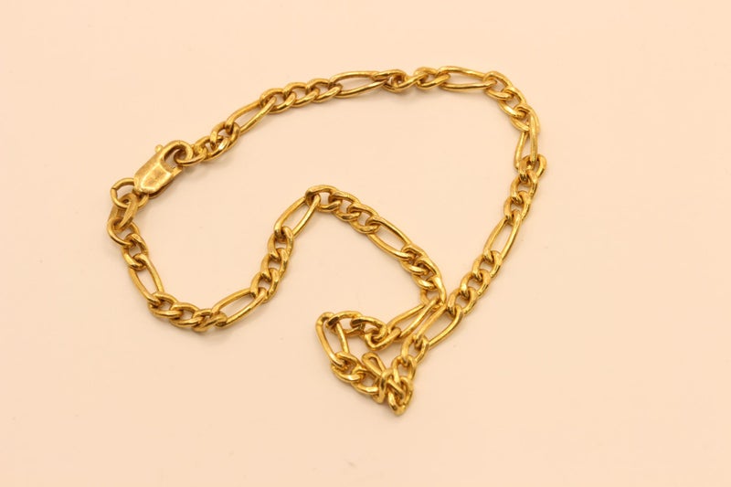 9ct Gold ‘Figaro’ Bracelet Carousel 1