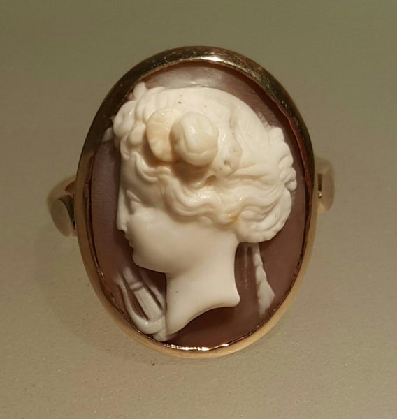 Antique Large 9ct Gold High Relief Cameo Ring, 8grams Carousel 2