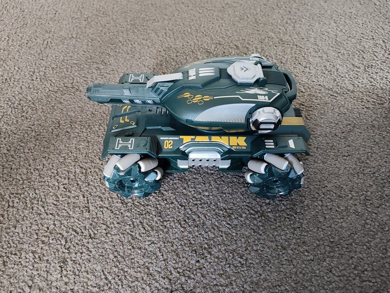 The perfect gift 4WD RC Toy 2.4G with Water Bomb :Green Color Carousel 1