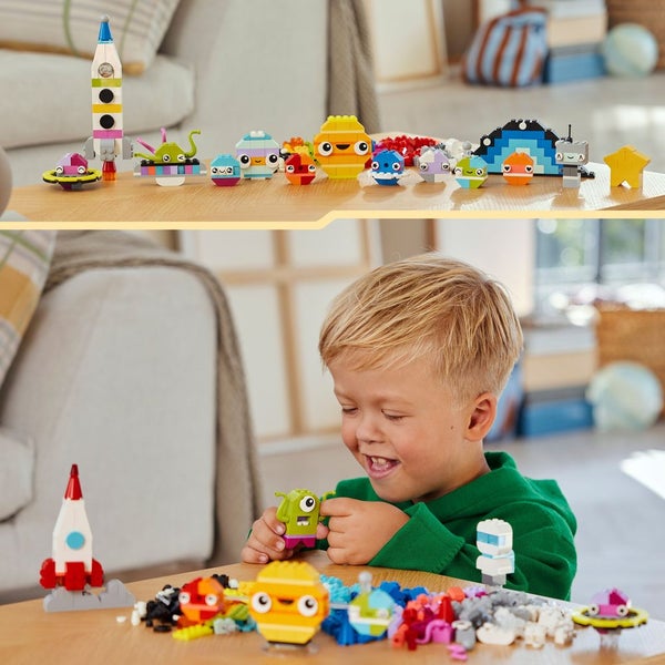LEGO Classic Creative Space Planets 11037 Carousel 3