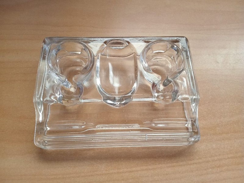 Glass Pen Holder Carousel 1
