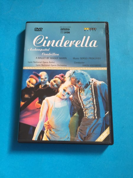 Opera National de Lyon - Cinderella: A Ballet by Maguy Marin Carousel 1