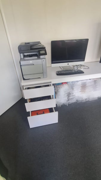 Large desk / work station Carousel 2
