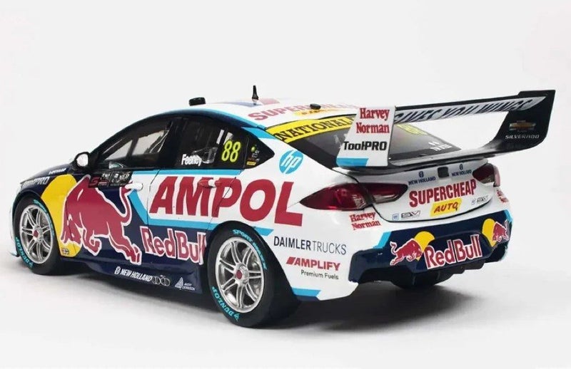 Biante 1/18 B-18H22B Holden ZB Commodore- Feeney Carousel 1