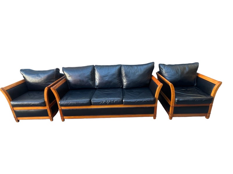 Absolutely Stunning Swamp Kauri Rose & Heather Sofas - FULLY RESTORED~~ Carousel 1