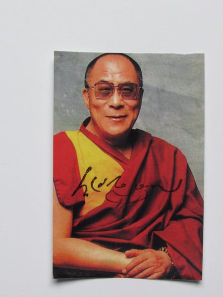 Tenzin Gyatso "14th Dalai Lama" VERY RARE signed Photo Carousel 1