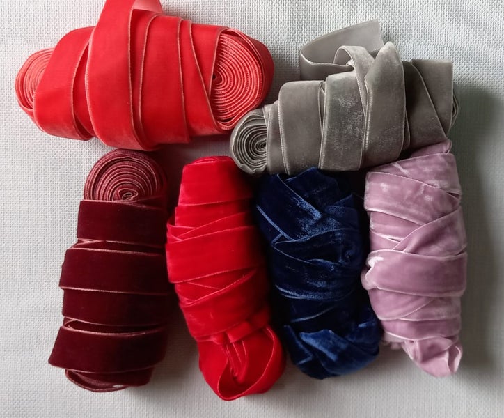 Velvet Ribbon Spool 20mm - 25mm wide 10 meters Carousel 1