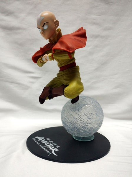 *** an AVATAR: THE LAST AIRBENDER figurine - AANG *** Carousel 2