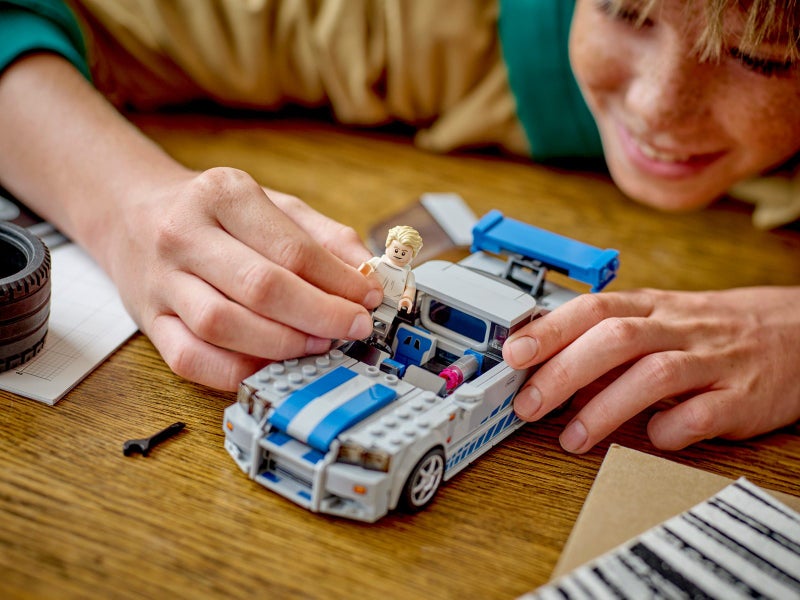 LEGO Speed Champions: 2 Fast 2 Furious - Nissan Skyline GT-R (R34) (76917) Carousel 2
