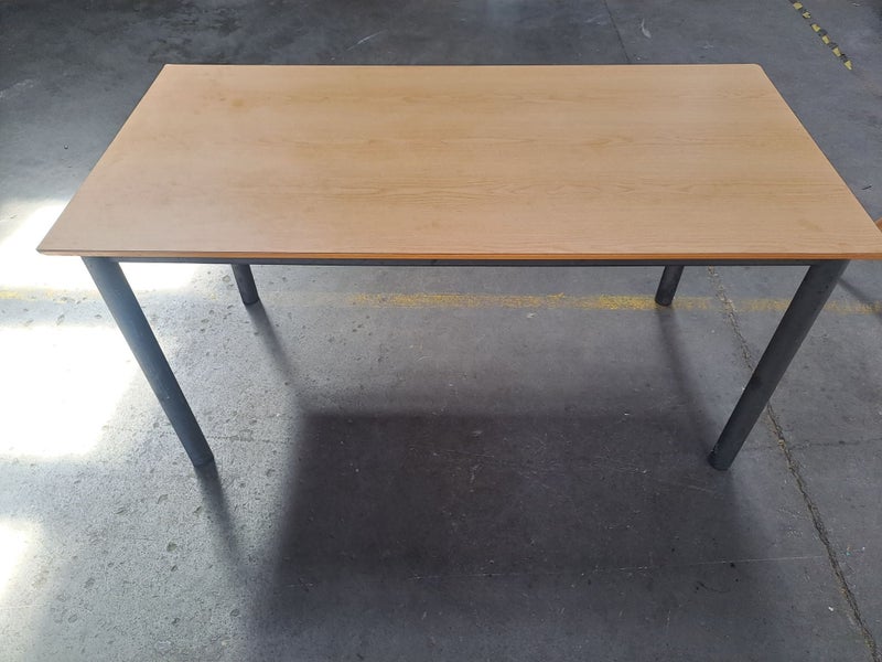 Straight Desk-Veneer Carousel 1