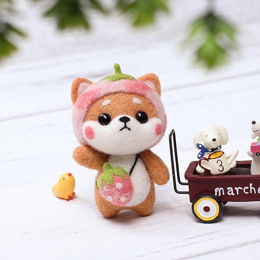 Fred & Flo. Mini Felts - 'LOU' Strawberry Needle Felting Kit Carousel 1