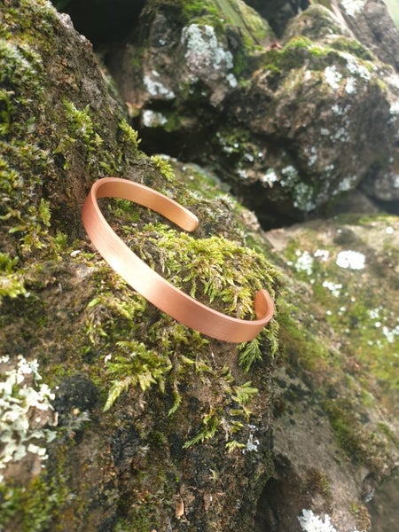 Quality Solid Copper Bangle Carousel 1