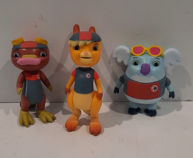 Kangaroo Beach Figurines ^ Carousel 1