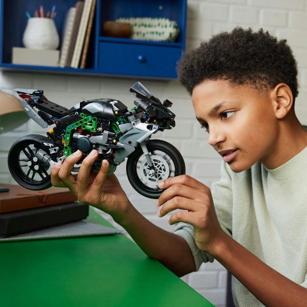 LEGO Technic: Kawasaki Ninja H2R Motorcycle - (42170) Carousel 2