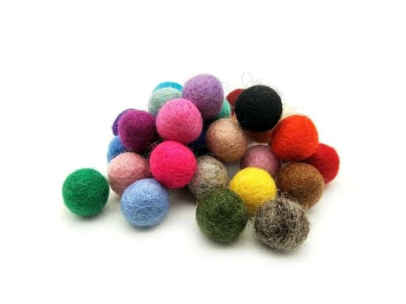 50pcs Lot 1.0 3cm Wool Felt Balls In 26 Colors Carousel 2