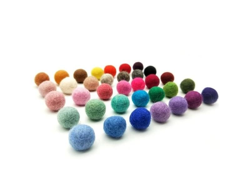 50pcs Lot 1.0 3cm Wool Felt Balls In 26 Colors Carousel 1