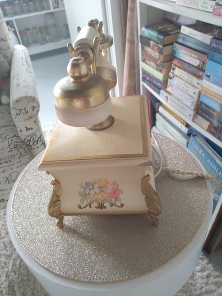 ITALIAN ANTIQUE STYLE PHONE Carousel 2