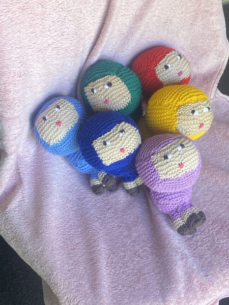 Knitted lambs and creepers62863240822914111