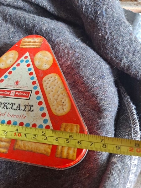 Triangular biscuit tin - Huntley & Palmers Carousel 4