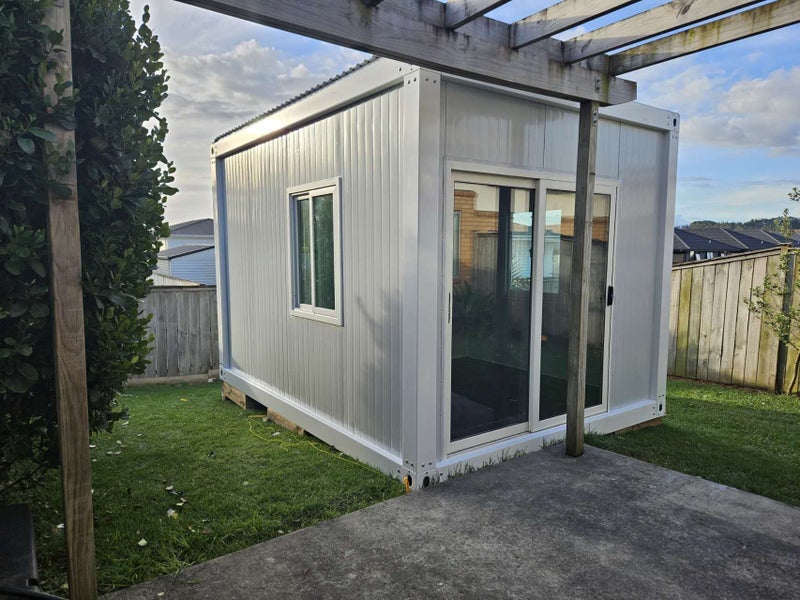 4*3m CLASSIC PORTABLE SELF-CONTAINED UNIT / CABIN / TINY HOUSE / SLEEPOUT / SHED Carousel 1