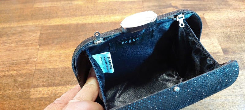 PAGANI CLUTCH CARRY CASE Carousel 9