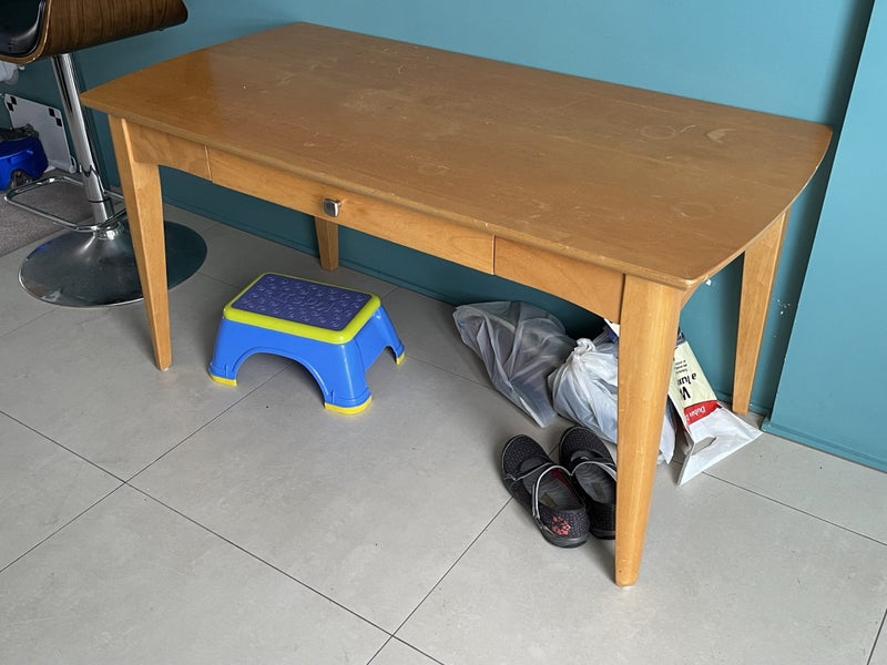 Solid wood Children table with draws Carousel 1