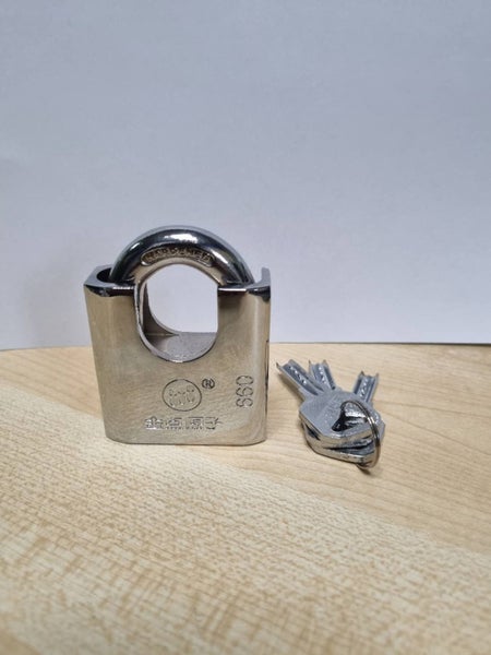 Anti theft Heavy Duty Hard Steel Key Padlock with 3 Unique Keys L Size Carousel 1